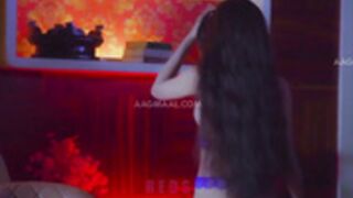 Sherlyn_chopra Striping