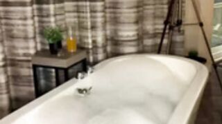 Kirsty Buchan Teacher - jessjack69 - Bathtime