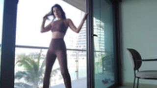 Melena Maria Rya (11)