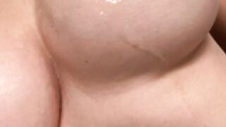 ellie james eats cum clip