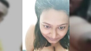 Honey_bunny / Rikwikakolkata (1) BOOBS FLASH WITH BF