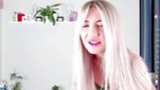 Ella__sweety pulls pussy open pink 8th Jan 2022 doggie