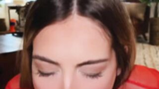 OliviaMae Incredibles Blowjob & Fuck