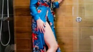 Orgasm fun KateSM under shower