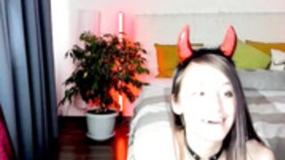 Wildorchid_ play and Light saber