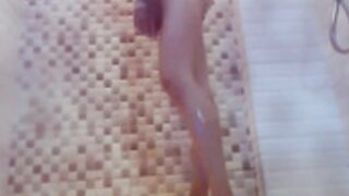 JUICY_KRISSY Shower Tease 2022-09-10