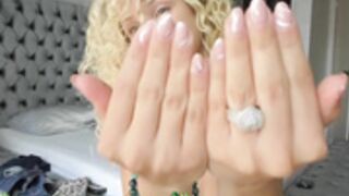 IslandGirl aka TIGVIBES on Onlyfans - foot fetish 1