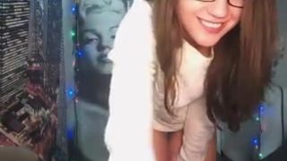 Pamela Roksi dancing