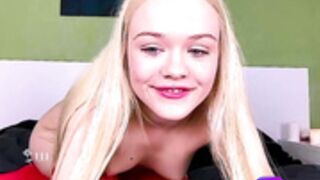 lily_holy  2023-01-10  anal performance on bed stage