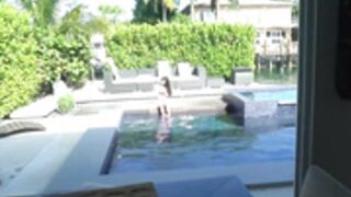 Lennox Luxe - Pool Blowjob And Fuck