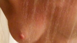 Heather Carolin Shower with me