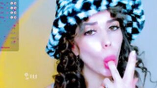 Fat teen cunt Toothbrushed +a hat to die for