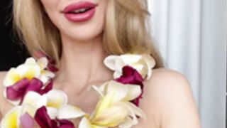 Sarai Rollins Hawaii 2