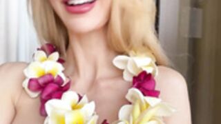 Sarai Rollins Hawaii 2