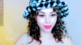 hottie_lola  2023-01-21 miss curly twat +a hat to die