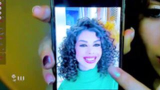 hottie_lola shows her  photos +a hat to die for