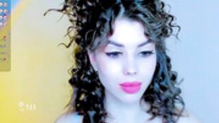 hottie_lola shows her  photos +a hat to die for