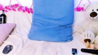 emilytrays it's when a gurl wipes her fanny U know