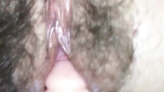 North Carolina MILF Hairy Pussy Cumming