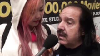 Harriet Sugarcookie Interviews Ron Jeremy AEE 2016