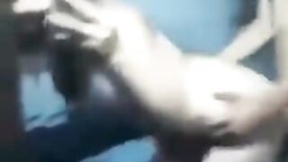 Tu novia con el malandro de la  colonia