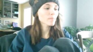 Le_Lea preggo tits and beautiful face