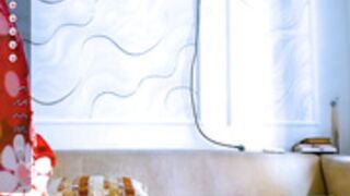alisa_foxxx  2023-01-26 naked very briefly