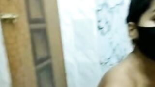 Desi priya rani hot nude bath show