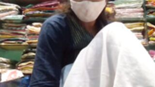 Kumar Aunty pink pussy hole show