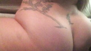 Milf twerking pt 2