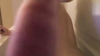 Ivy blowjob dildo in bath
