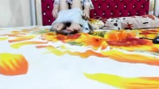 AttractiveQueen2002 pussy fingered Hard