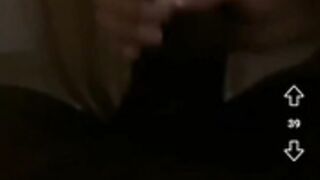 Daniella chavez mamandosela a un negro