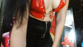 Sexy latina in leather leggings