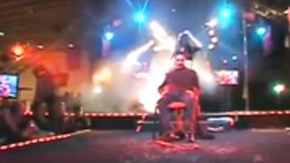 Liza Del Sierra teasing guy on stage 1