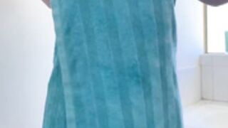 Busty blonde hottie 2