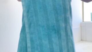 Busty blonde hottie 2