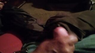 Mature ebony gives me a jerking