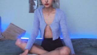 elisekingsly nonude3