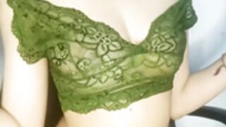 Teaady-beaar boobs and round ass