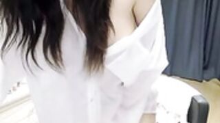 Taiwan boobs