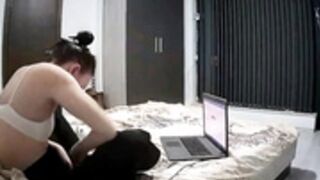 girl hidden masturbate