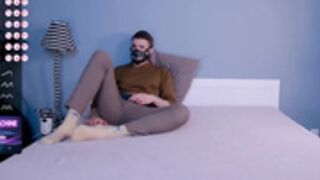 careful_i_bite_2023-02-04_15-45-28_162 - 1of7