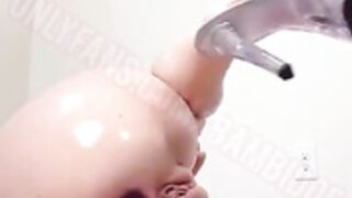Bambi dildo ride