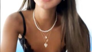 Eliza_ 150622 Squirts, plays with dildo and anal