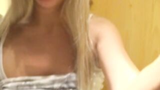 Lena-loch masturbating in fitting room