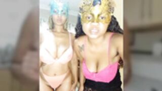 Mammygalz (1) MUM-DAUGHTER BOOBS FLASH