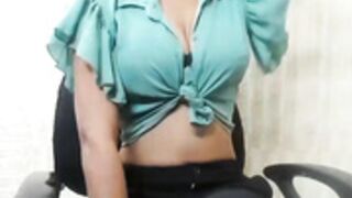 Lovely-1 face glimpse