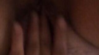 mi zorrita tocandose