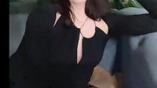 misssskiss pretends it's a Nightclub not her Mansion